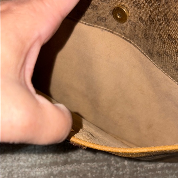 Gucci Micro GG Brown Monogram Shoulder Bag with Gold Accents Vintage - Picture 8 of 16
